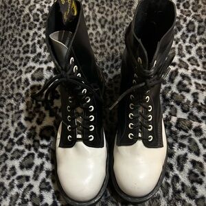 Extremely rare Doc Martens ROMPER STOMPERS. Size M10.